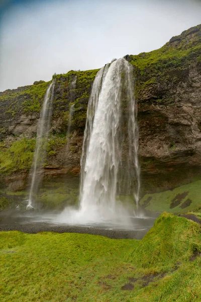 Впечатляющий Водопад Seljalandsfoss Исландии Высокое Качество Фото — стоковое фото