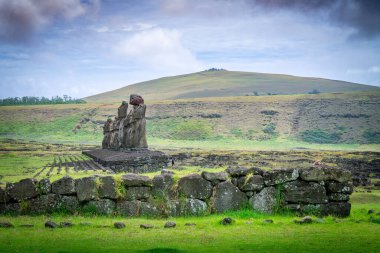 Tongariki 'de moais, Rapa Nui, Paskalya Adası. Yüksek kalite fotoğraf