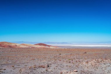 Şili 'nin dağlık arazisinin çöl manzarası. Yüksek kalite fotoğraf