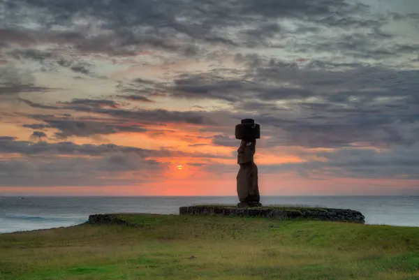 Moais Tahai Vid Solnedgången Rapa Nui Påskön Högkvalitativt Foto — Stockfoto