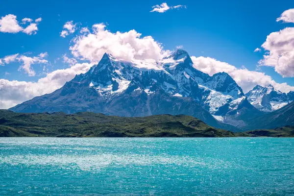 Torres del Paine Ulusal Parkı, Şili Patagonya. Yüksek kalite fotoğraf