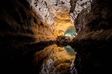 Lanzarote 'deki Los Verdes volkanik kökenli mağara. Yüksek kalite fotoğraf