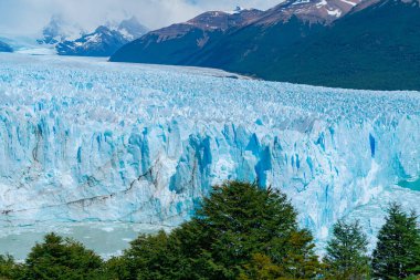 Perito Moreno 'nun Pampa Arjantin' deki buzul manzarası. Yüksek kalite fotoğraf