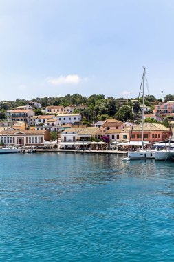 Cruise to Paxos and Antipaxos islands.