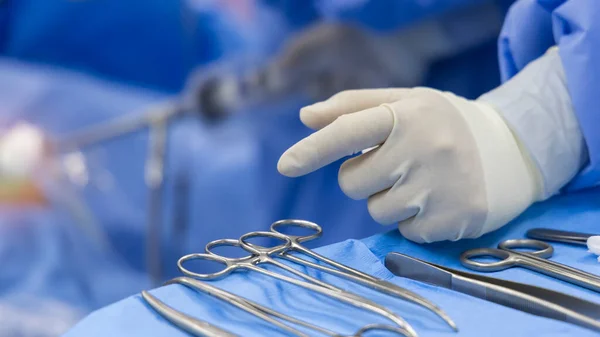Cirurgião Médico Com Equipe Enfermagem Uniforme Azul Fez Cirurgia Dentro — Fotografia de Stock