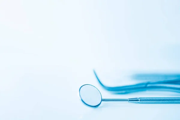 파란색 테이블 파란색 Tooth Dentiic Orthodontic Dentistry Concept Dentist Tool — 스톡 사진