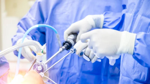 Orvos Vagy Sebész Csapat Kék Köpenyben Műtőben Kórházban Sebész Volt — Stock Fotó