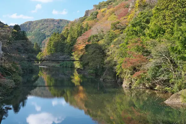 島根県 2022年11月8日 島根県立江渓谷の神戸川に架かる古代橋 — ストック写真