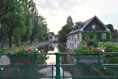 Strasbourg, Fransa - 18 Haziran 2024: La Petite France, Strasbourg, Alsace, Fransa