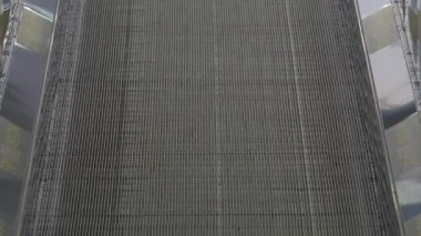 Tokyo, Japonya - 23 Haziran 2025: Yürüme yolu veya Yürüyen kaldırım veya Taşıyıcı