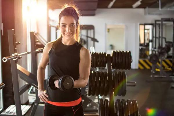 Smiling Young Woman Holding Dumbbells Gym — Stock Photo, Image