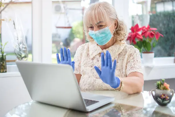 Senior Woman Wearing Protective Mask Showing Hands Latex Gloves Video — Stock Photo, Image