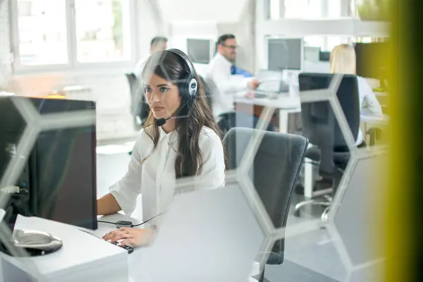 Glass View Call Center Worker Office — Stock Photo, Image