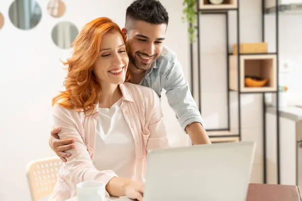 Cute Couple Surfing Internet Relaxing Together Home Young Man Ginger — Stock Photo, Image