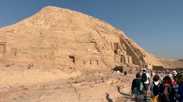 Входим Абу Симбел Храм Рамзеса Появляется — стоковое видео