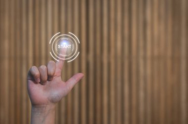 çocuk ya da kızlar el ele verip başlama düğmesine basar, iş başlar, yaşam tarzı başlar 