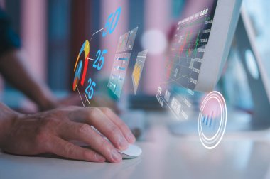 Tüccar, hisse senedi alım-satımı bilgisayar faresi kullanarak borsa senedi grafiği, hisse senedi senedi senedi senedi senedi senedi borsası kripto para satışı ve alım fiyat grafiği veri grafiği, iş finansal fonları