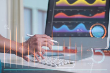 DevOps veri analizi konsepti, yazılım geliştirme, bilişim işlemleri, küresel ağ simgesini devretmek için çevik programlama, bilgisayar analitik yatırım veri grafiklerine insan eli yazma
