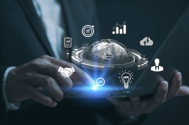 Adam Ai Digital dönüşüm teknolojisi, IOT, internet gibi şeylerde bilgisayar kullanıyor. Fikirlerin dönüşümü ve teknolojinin benimsenmesi küresel iş yeteneklerini artırıyor