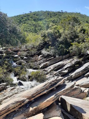Dağ manzarasının güzel bir görüntüsü. doğa arkaplanı