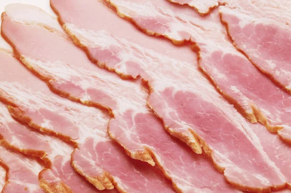 Irisan Daging Babi Ham Pada Latar Belakang Putih — Stok Foto