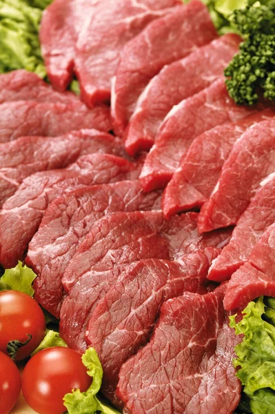 生牛肉肉与蔬菜 — 图库照片