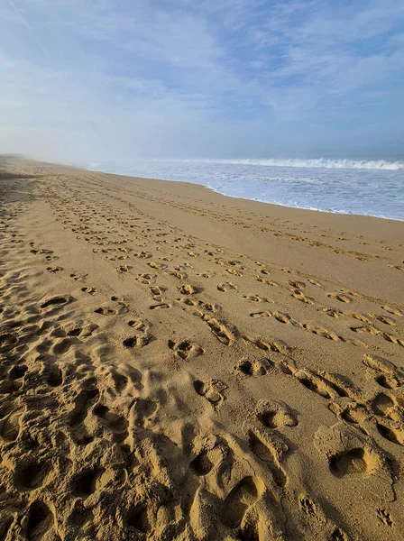 Peniche, Portekiz 'deki kumsal Atlantik Okyanusu ile kesişiyor