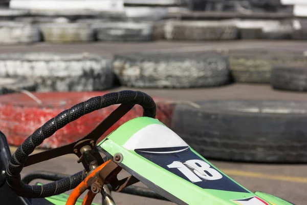 Close Green Kart Steering Wheel Racing Circuit Park Motor Sports — Stock Photo, Image