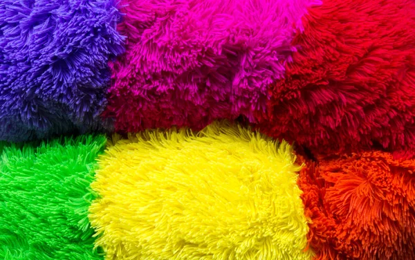 色彩艳丽的毛绒玩具抽象背景 多肤色同性恋自豪感概念 — 图库照片