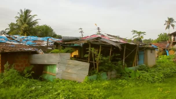 Cabanes Précaires Dans Zone Verte Rurale Anjuna Goa Pauvres Maisons — Video
