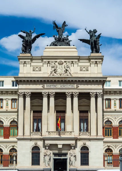 Фасад Министерства Сельского Хозяйства Мадрида — стоковое фото