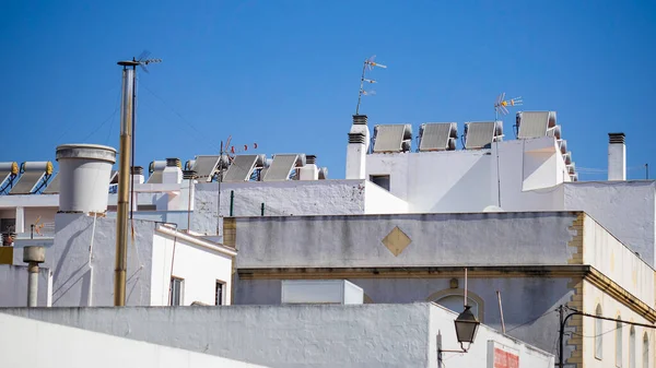 Installation Von Photovoltaik Sonnenkollektoren Auf Hausfassaden — Stockfoto