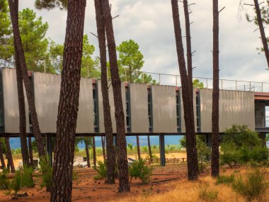 İspanya 'nın Caceres kentindeki El Anillo spor kompleksi binası