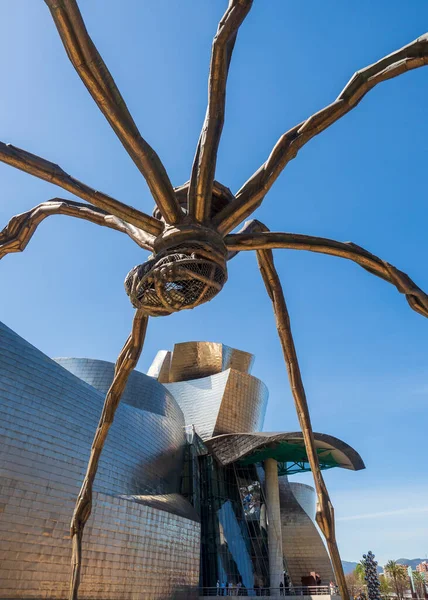 Skulptur Bilden Spindel Framför Guggenheim Museum Bilbao — Stockfoto