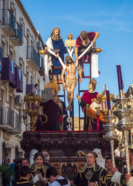 Baeza Jaen 西班牙 2023 在Jaen的Baeza举行的圣周庆祝活动期间 与基督一起坐在十字架上的会前宝座 — 图库照片