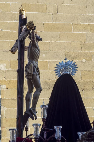 Baeza Jaén España 2023 Trono Procesional Cristo Cruz Con Virgen —  Fotos de Stock