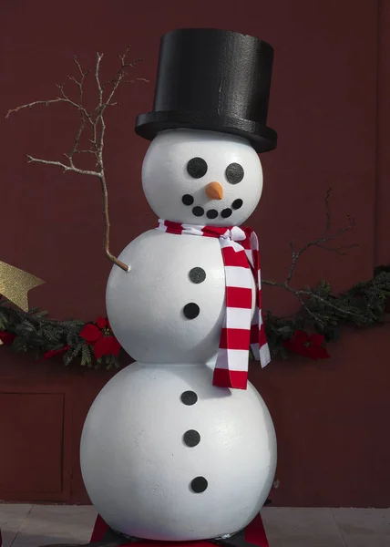 Sneeuwpop Rode Kerstversiering Stockfoto