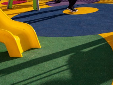 Oyun alanları için özel döşeme