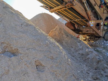 Minerallerin ve nadir yerkürelerin çıkarılması
