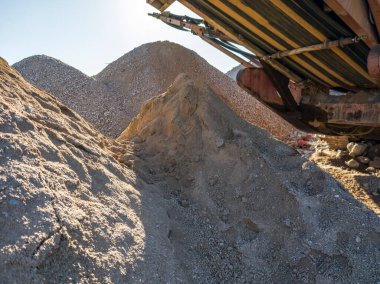 Minerallerin ve nadir yerkürelerin çıkarılması