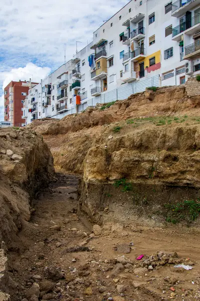 29 Ekim 2024 'te meydana gelen felaket sonucu bir düzineden fazla insanın hayatını kaybettiği Valencia' nın Chiva kasabasındaki sözde Poyo vadisinden geçeceğiz..