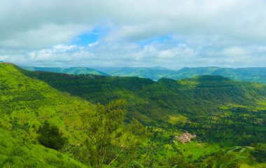 Hindistan, Lonavala 'daki tepe pisti.