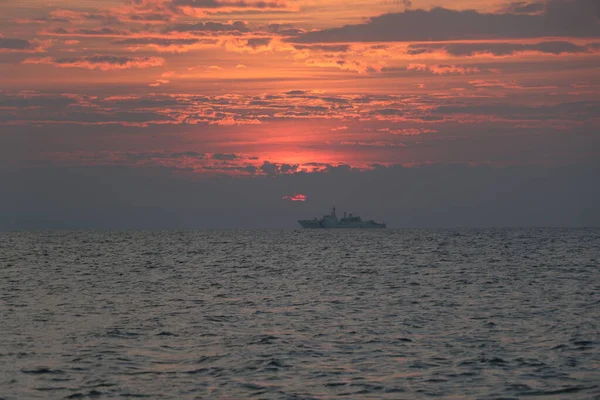 Saint Martin Adası, Bangladeş 'teki Deniz Sahilinde Göz alıcı Gün Doğumu