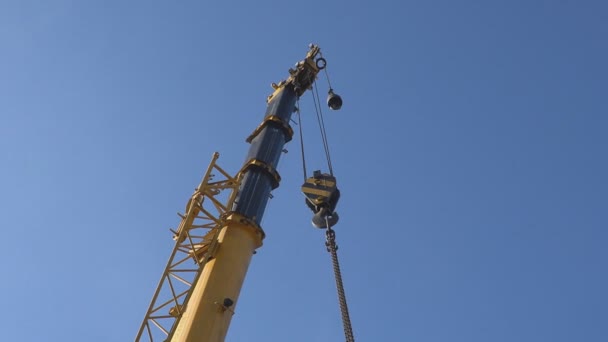 Mobile Crane Hook Straps Raising Work Platform Basket — Stock Video