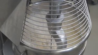 Endüstriyel yoğurma hamur makinesi fırın.