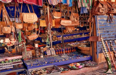 A picture of a Moroccan tourist center for selling handicrafts, jewelry, and beautiful things.