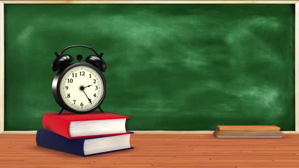 Oktatási Koncepció Óra Könyv Zöld Tábláról — Stock videók