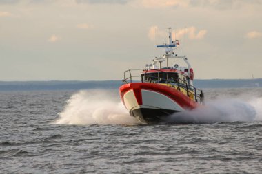 Motorlu tekne, SAR eğitimi, kurtarma, arama kurtarma, İsveç, Hano Adası 