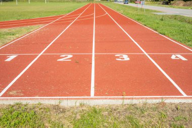 Raylı atletizm pisti, 1, 2, 3, 4