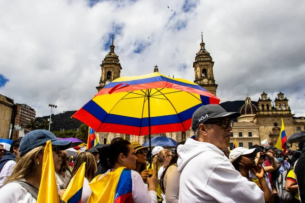 stock image BOGOTA, COLOMBIA - 26 SEPTEMBER 2022. Peaceful protest marches in Bogota Colombia against the government of Gustavo Petro called la marcha de la mayoria. Marches against the law reforms of the new Colombian government.